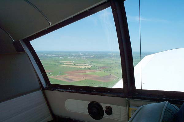 dennis maust snaps scenery off the wing dennis maust snaps scenery off the wing